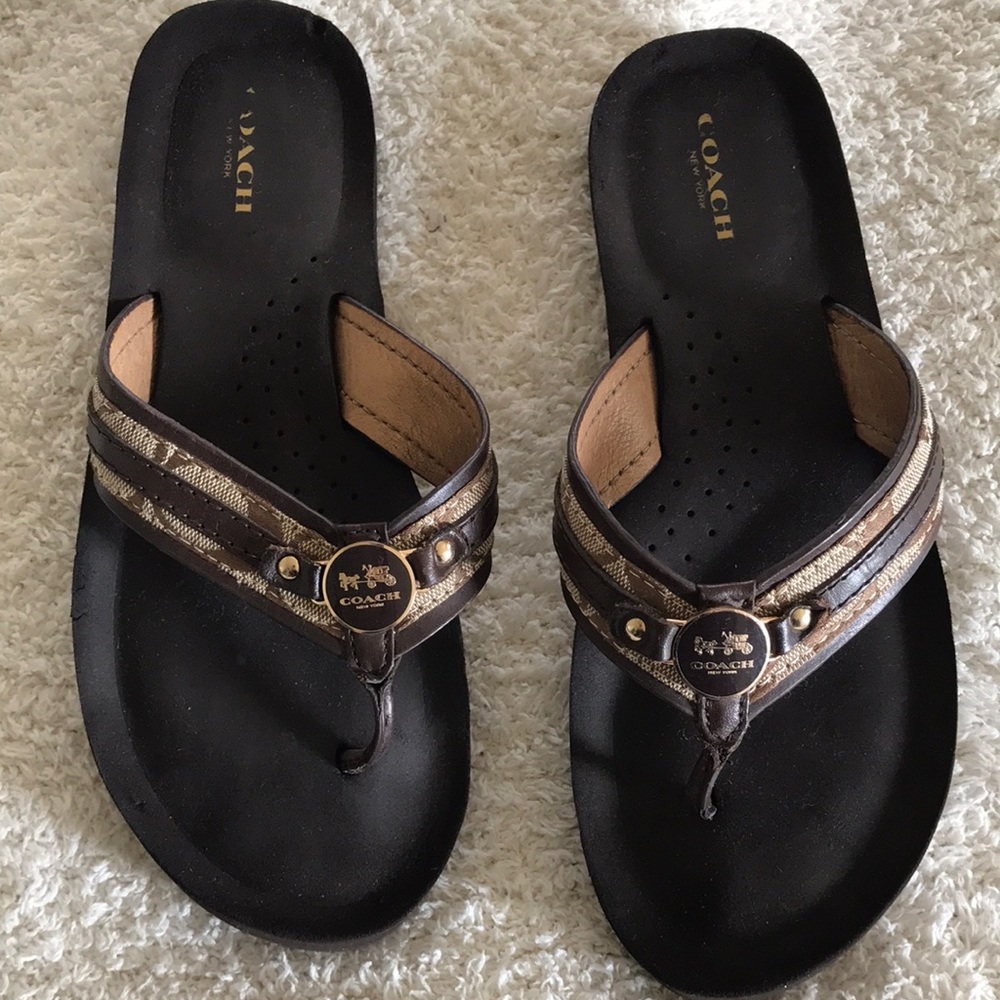 Coach flip flops size 37.5